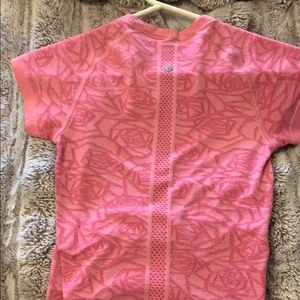 pink lululemon shirt